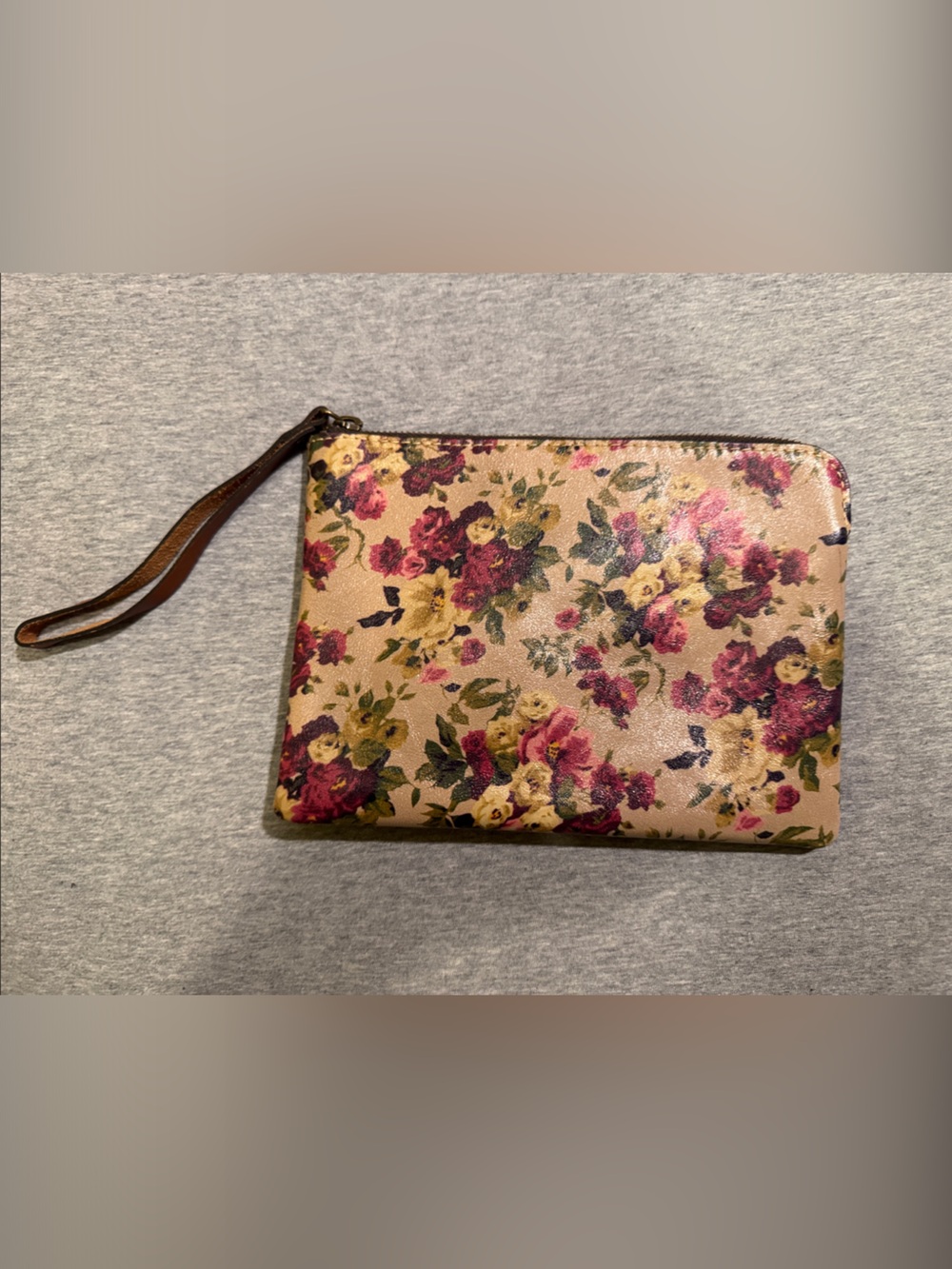 Patricia Nash Floral Leather Zip Wristlet in Beige With Interior Pockets
